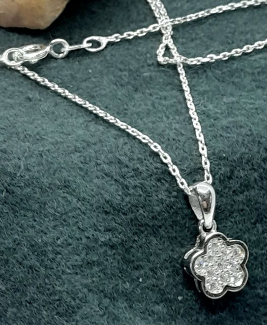 Conjunto cadena con dije #C001 Valor según dólar